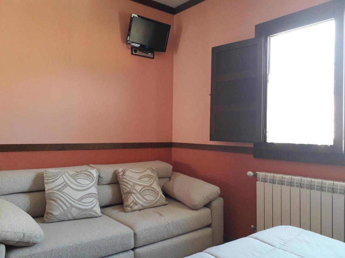 卡帕拉大街度假屋 Oliva de Plasencia 外观 照片